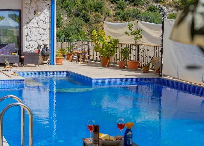 Orpheus - Kalkan, ıslamlar